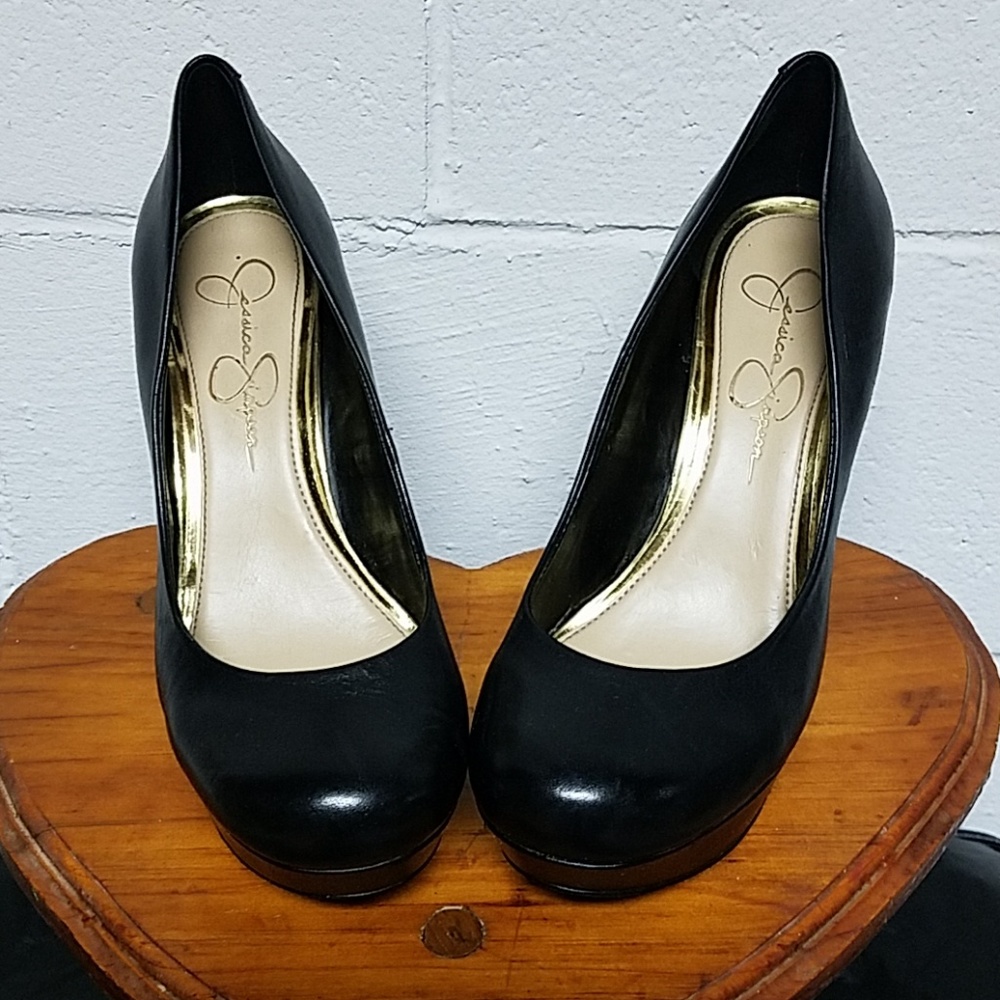 High heels - Picture 2 of 8